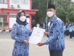 Bupati Mojokerto Serahkan SK 397 PNS