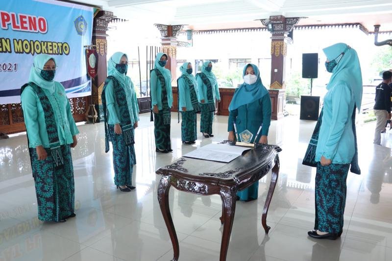 Inilah Harapan Ning Hana Saat Melantik 7 Ketua TP PKK Tingkat Kecamatan