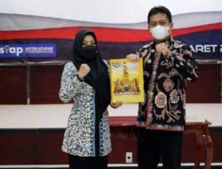 Pemkab Mojokerto Serahkan Laporam Keuangan Pemerintah Daerah