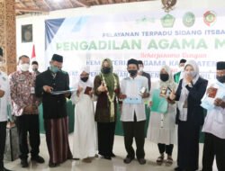 Hadiri Sidang Isbat Nikah, Bupati Ikfina: Mari Tertib Administrasi Kependudukan