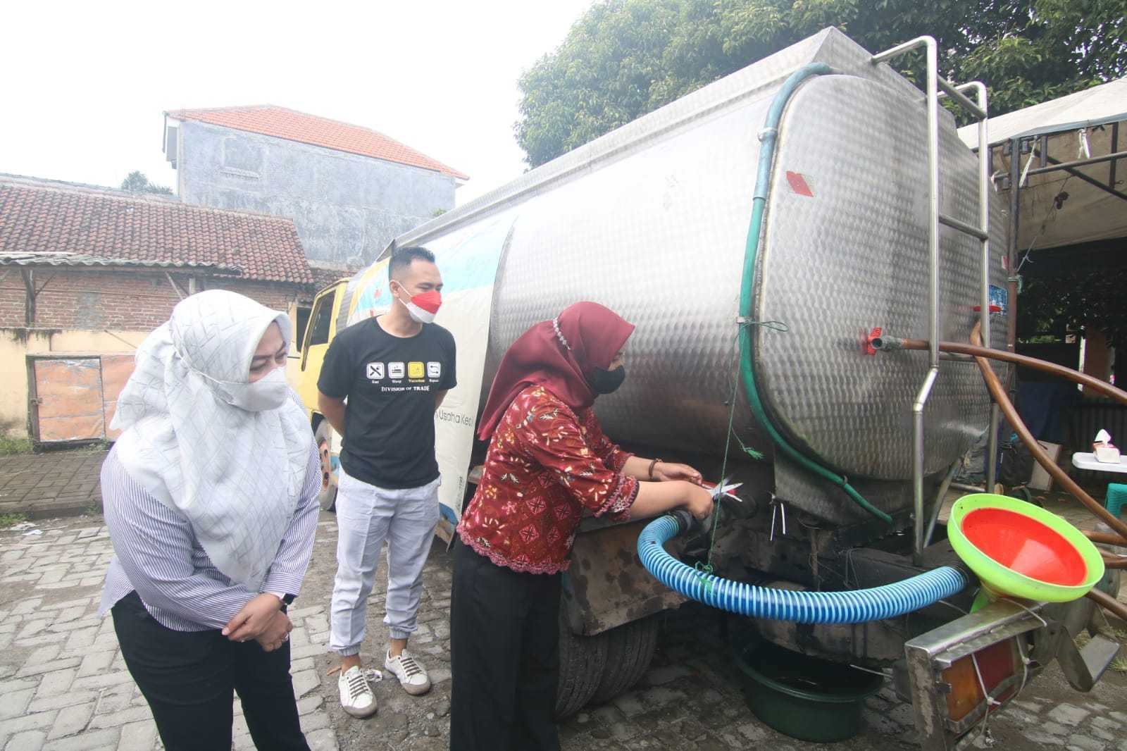 Pemkot Mojokerto Distribusikan 6000 Liter Minyak Goreng Curah