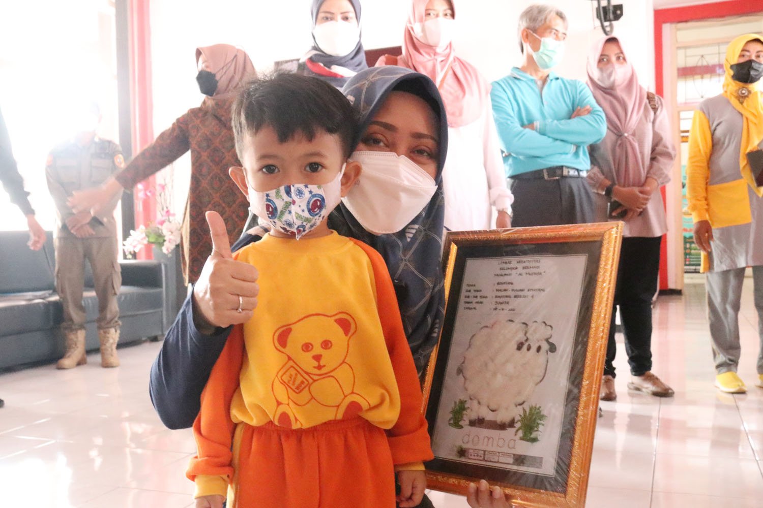 Bupati Mojokerto Ajak Siswa TK dan KB Masuk Ruang Kerjanya