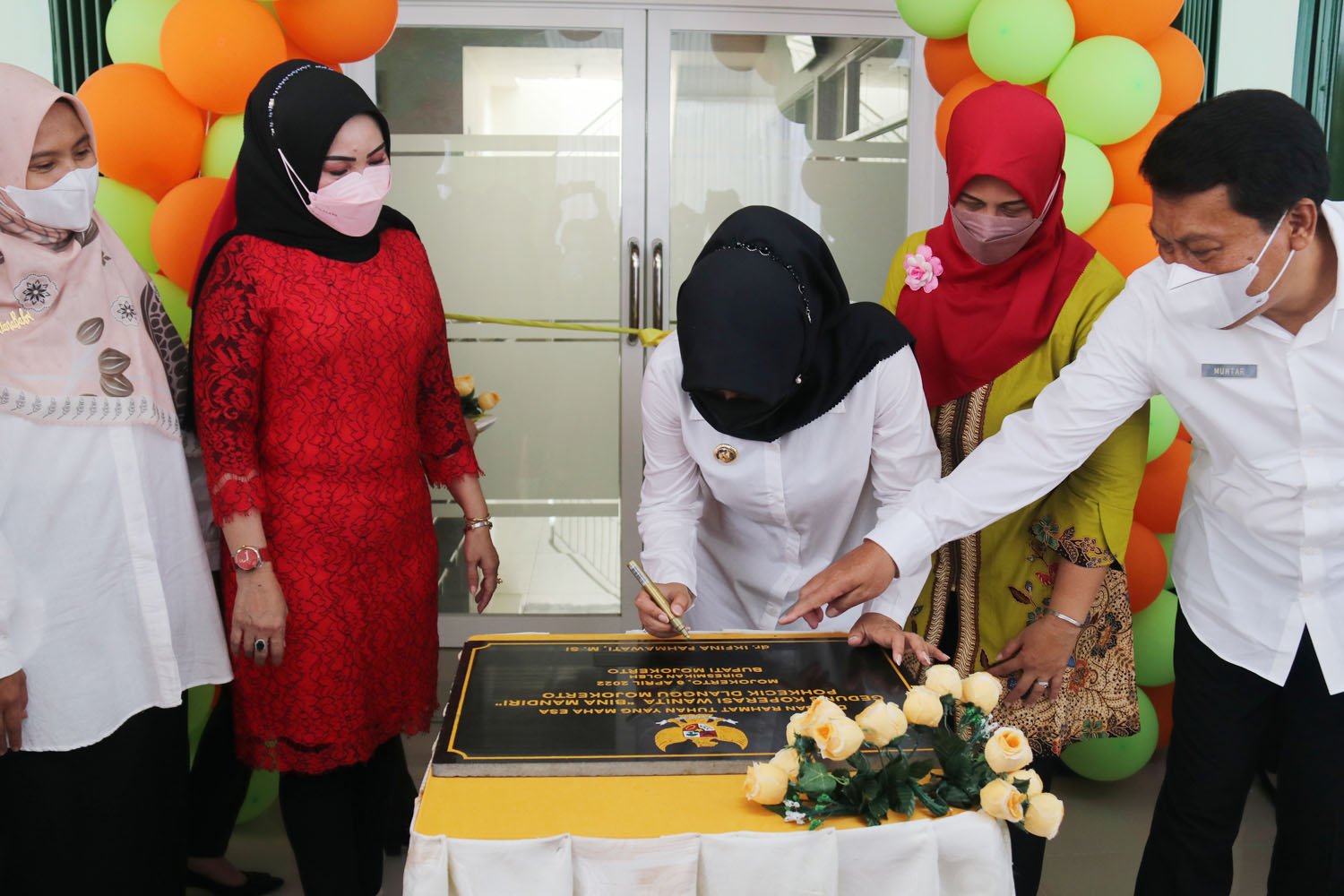 Bupati Mojokerto Resmikan Gedung Kopwan Bina Mandiri