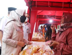 Gebyar Bulan Ramadhan, Bupati Mojokerto Buka Pasar Murah