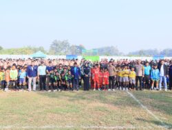 Buka Piala Askab PSSI Mojokerto, Bupati Ikfina : Kembangkan Skill Dan Semangat Perjuanga