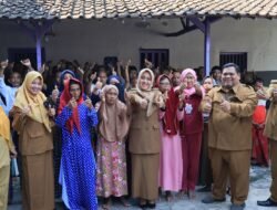 Jelang Peringatan HUT Ke-19 RSUD R.A. Basoeni, Bupati Ikfina Gelar Baksos Di Pondok 99