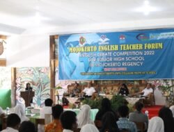 Kompetisi Debat Bahasa Inggris untuk Pelajar Tingkat SMP Diadakan di SMPN 1 Dlanggu