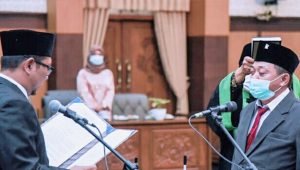 Maju Pilkada, Eko Hariyono Resmi Gantikan Posisi DPRD Banyuwangi, Sugirah