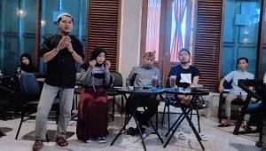 DPRD Banyuwangi Diskusi dengan Forum Komunikasi Mahasiswa Kalibaru