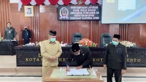 Melalui Paripurna, DPRD Kota Mojokerto Setujui Raperda APBD 2021