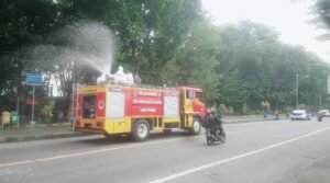 Inilah Gambaran Penyemprotan Disinfektan Massal di Kabupaten Mojokerto