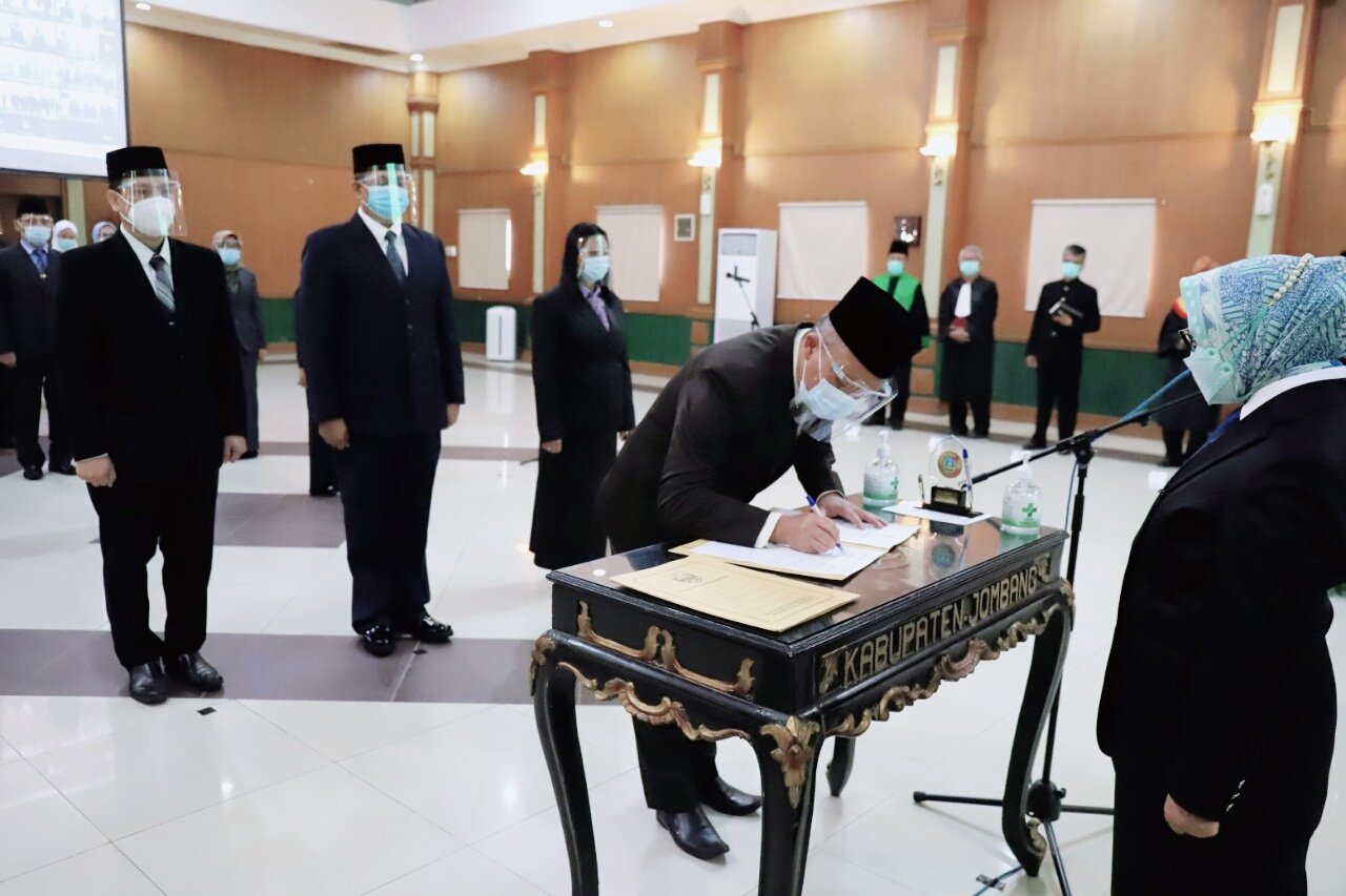 Bupati Jombang Mutasi 491 Pejabat
