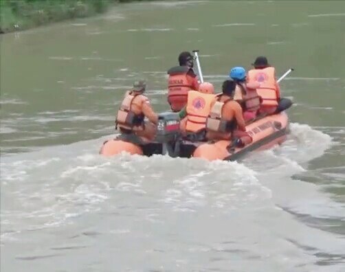Hari ke Enam Pencarian Bocah Tenggelam di Jombang, Belum Temukan Tubuh Korban