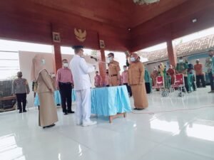 Kades Tanjungkenongo Melantik Kepala Seksi Pemerintahan & Kepala Seksi Kesejahteraan