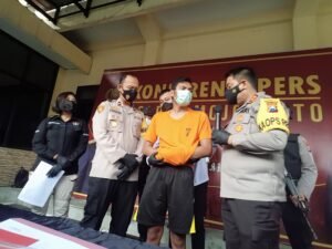 Pria ini Pukul Kepala Teman Pacarnya dengan Kunci Inggris Hingga Tewas, Kenapa?