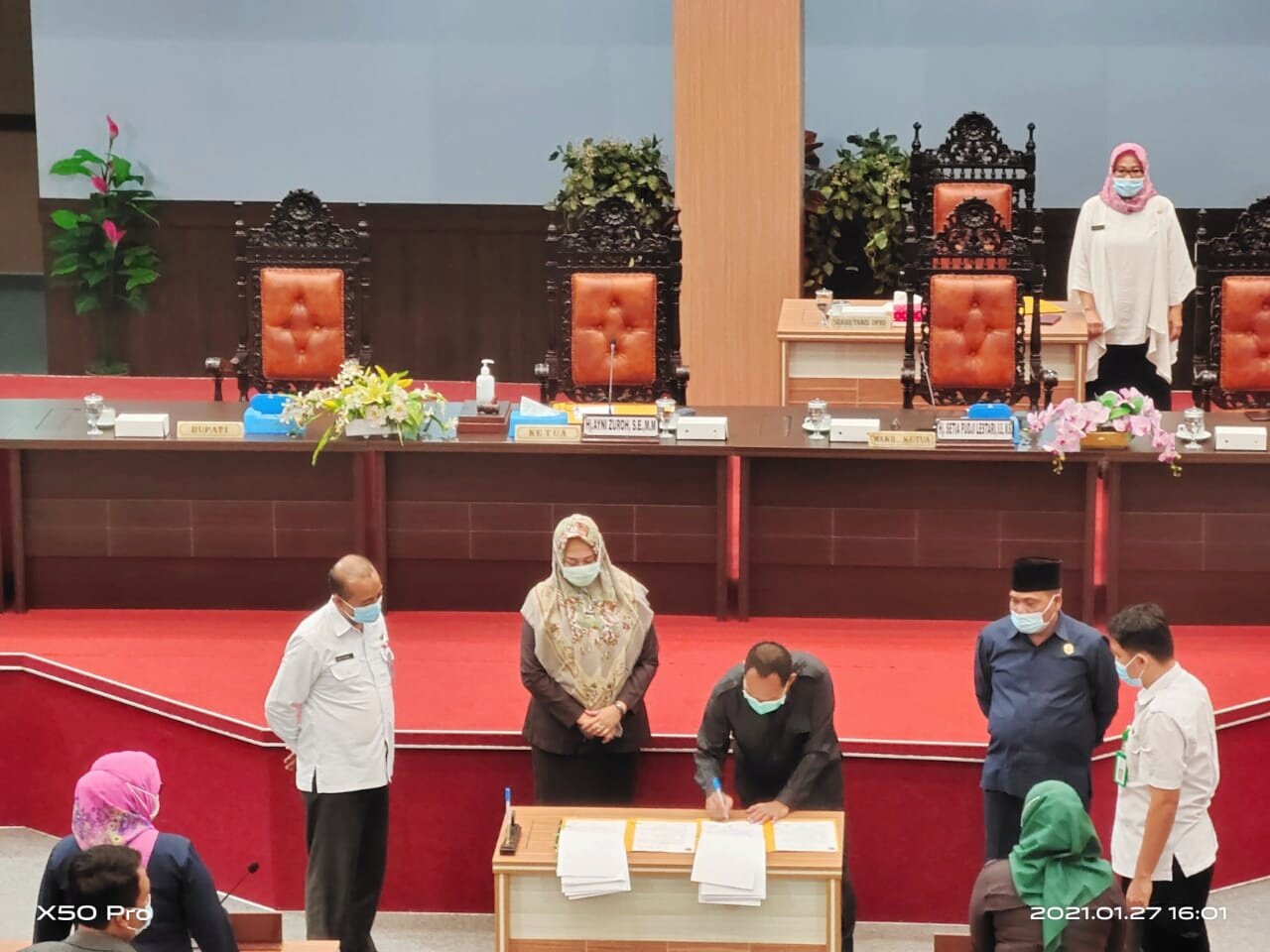 DPRD Kabupaten Mojokerto Membacakan Pengumuman Penetapan Bupati & Wakil Bupati terpilih