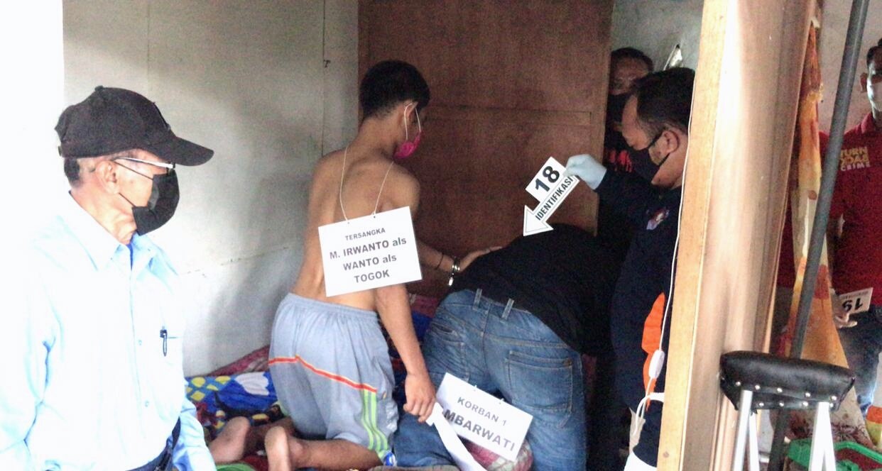 Rekonstruksi Pembunuhan Terapis Mojokerto Digelar, 30 Adegan Diperagakan