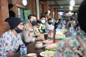 Silaturahmi Dengan Mahasiswa Papua, Begini Pesan Kapolres Mojokerto