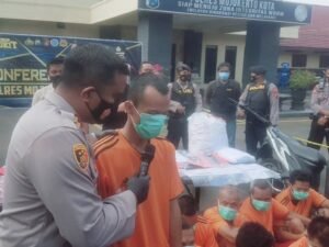 3 Kali Jual Istri untuk Threesome di Mojokerto, Pria ini Diamankan Polisi