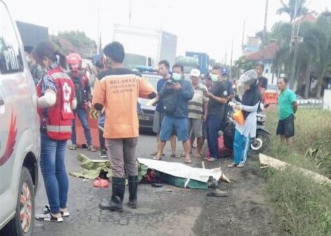 Pria ini Tewas Seketika Setelah Dilindas Mobil di Mojokerto