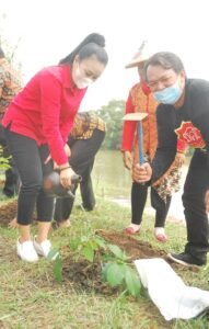 PDIP Kota Mojokerto Gelar Simulasi Penanganan Banjir dan Gerakan Penghijauan