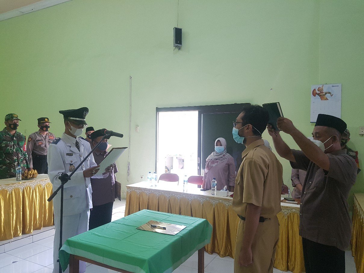 Achmad Rudy Hadiansyah Dilantik Menjadi Sekretaris Desa Tangunan