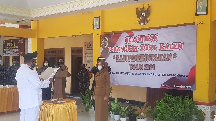 Riska Wahyuningtyas Dilantik menjadi Kasi Pemerintahan Desa Kalen