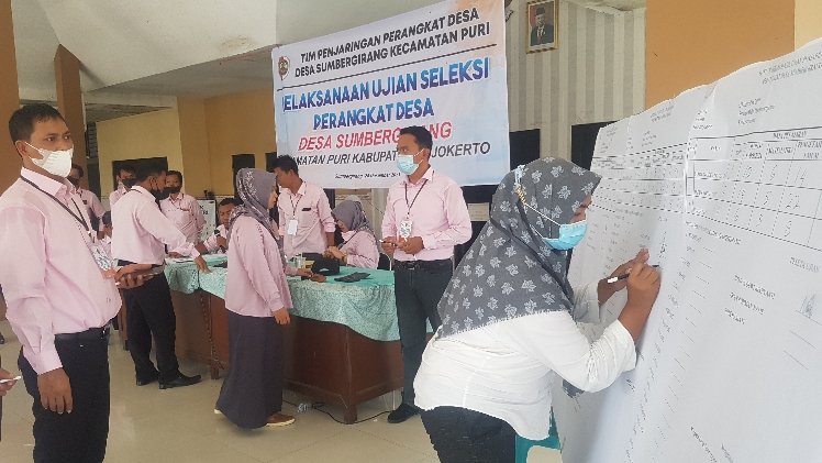 Pemdes Sumbergirang Gelar Ujian Perangkat Desa