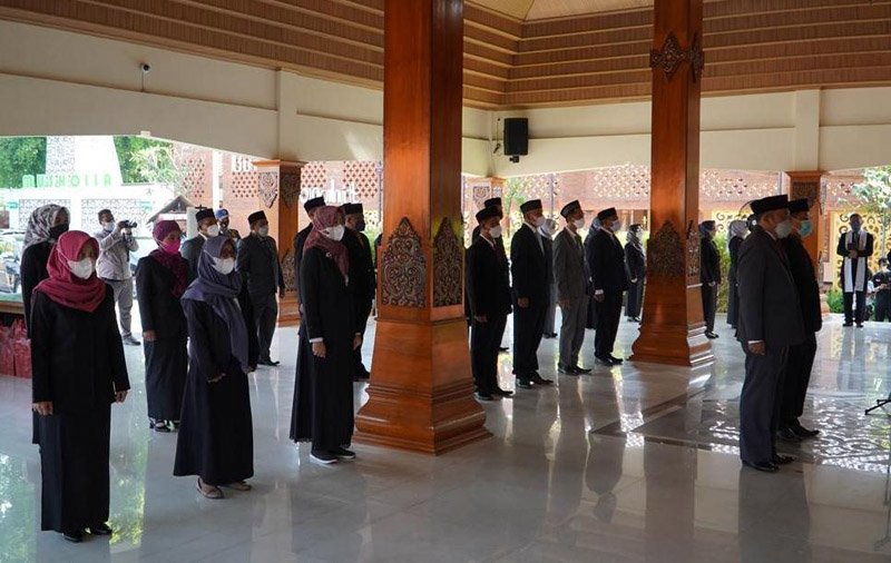 Ning Ita Lantik 28 Pejabat