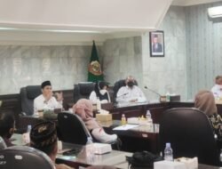 Machradji: Jangankan Bu Ikfina, Gus Barra juga Bakal Kami Demo Jika Imannya Merosot