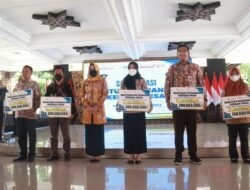 Pemkab Mojokerto Berikan Bantuan Keuangan ke 196 Desa