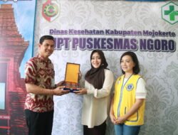 Puskesmas Ngoro Bersama Lion Club Internasional Berikan Bantuan Pemeriksaan Mata dan Kacamata Gratis Untuk Pelajar