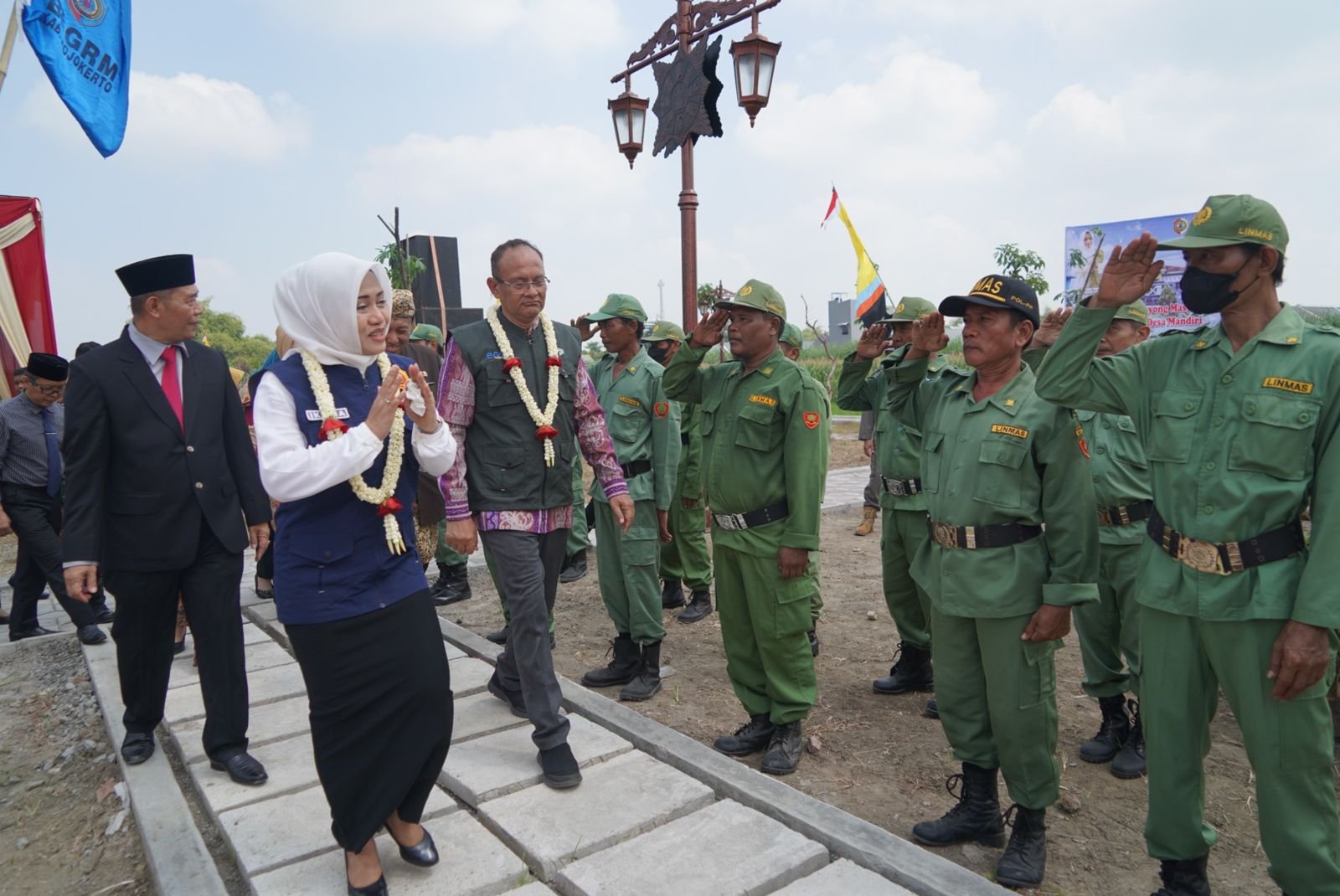 Puncak Peringatan Bulan Bhakti Gotong Royong Masyarakat Ke 21, Bupati Mojokerto Ajak Tiap Desa Lestarikan Gotong Royong