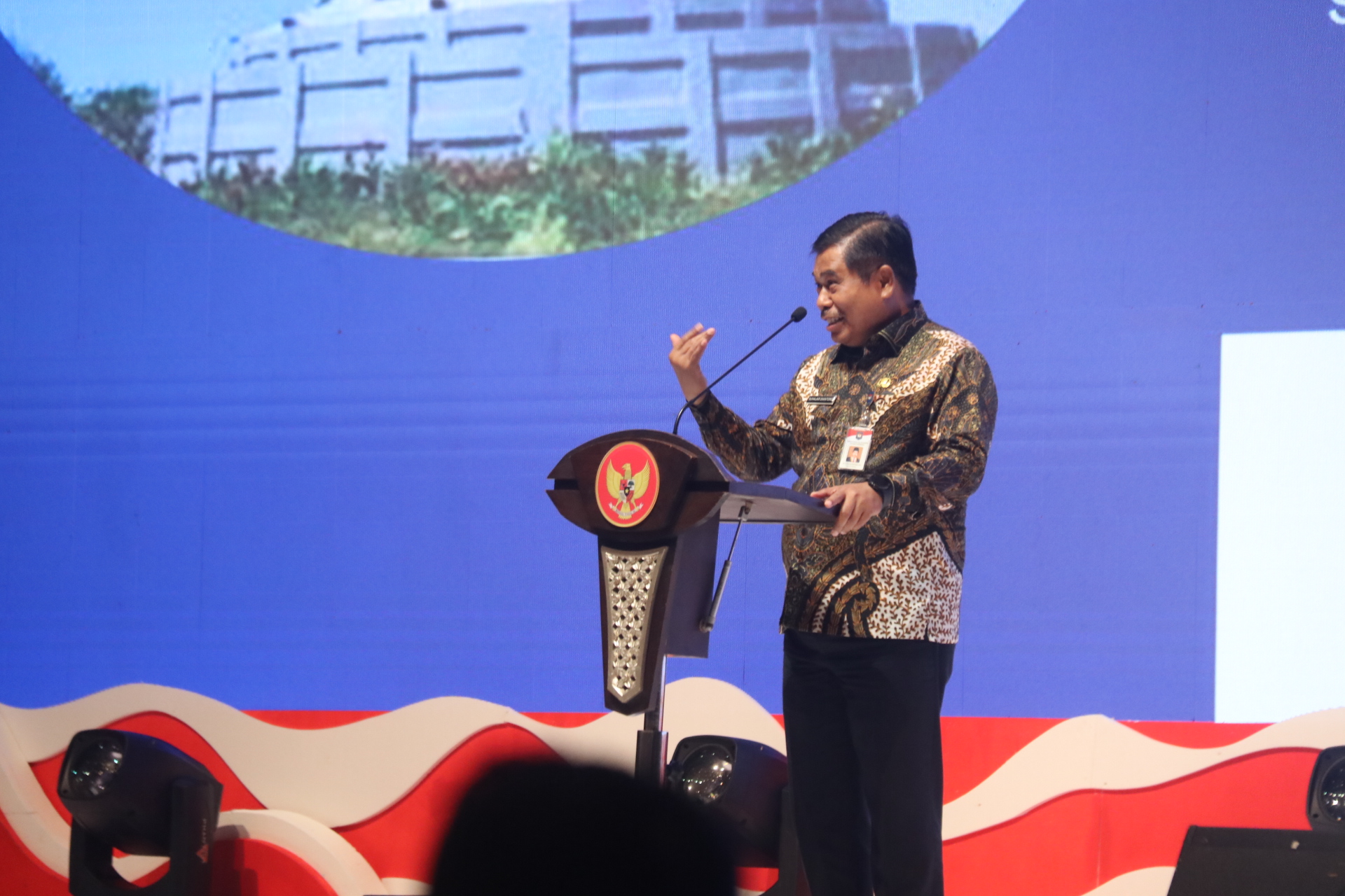 Bupati Ikfina Hadiri Malam Apresiasi Di Puncak Hari Otoda Ke-XXVIII 2024 Surabaya