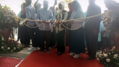 Agus Mustofa Resmikan Gor S3A Desa Kwedenkembar