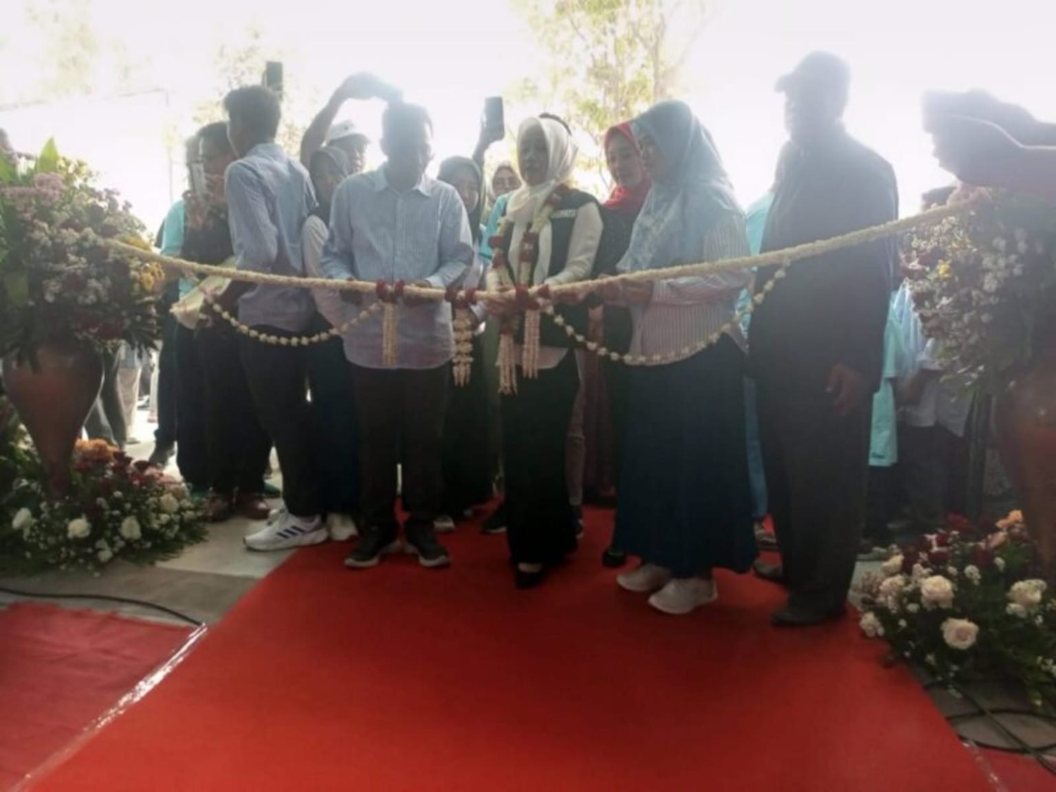 Agus Mustofa Resmikan Gor S3A Desa Kwedenkembar