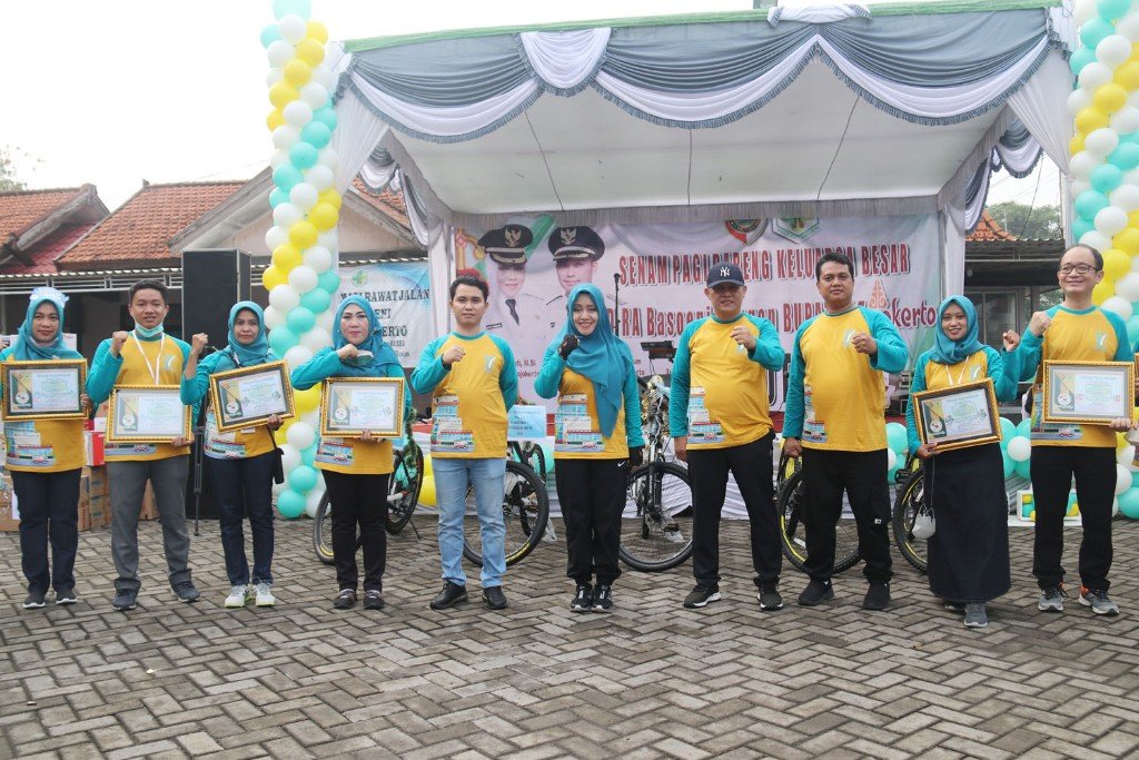 HUT RSUD RA Basoeni Ke-17, Bupati Ikfina Tekankan Komitmen ‘Berakhlak’