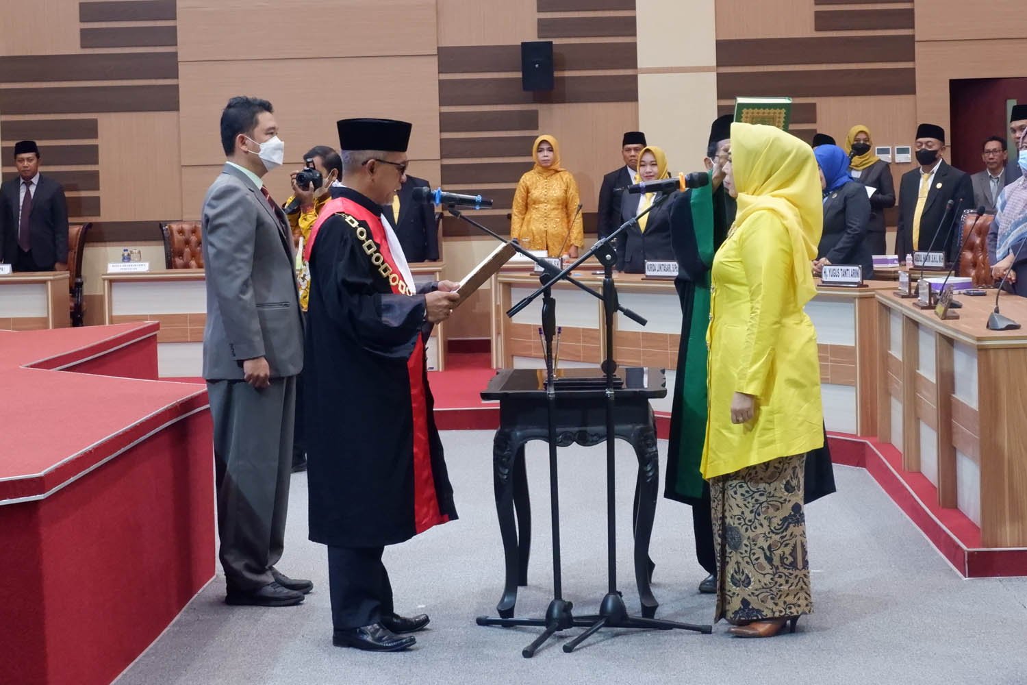 Any Mahnunah Diangkat Jadi Wakil Ketua DPRD Kabupaten Mojokerto