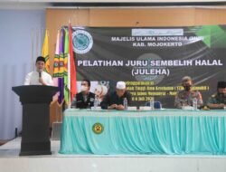 MUI Kabupaten Mojokerto Gelar Pelatihan Juru Penyembelih, Gus Barra Tekankan Prinsip Kesejahteraan Hewan