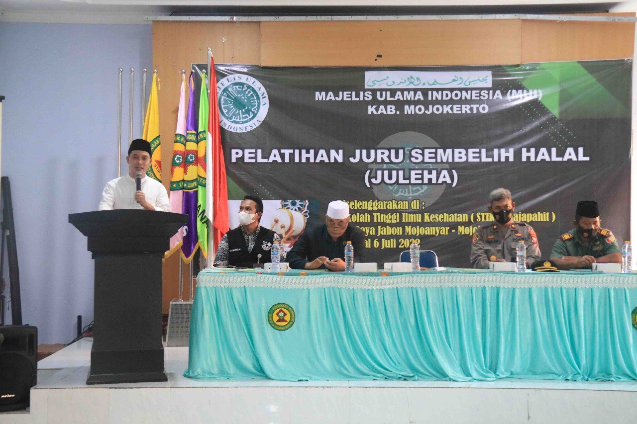 MUI Kabupaten Mojokerto Gelar Pelatihan Juru Penyembelih, Gus Barra Tekankan Prinsip Kesejahteraan Hewan