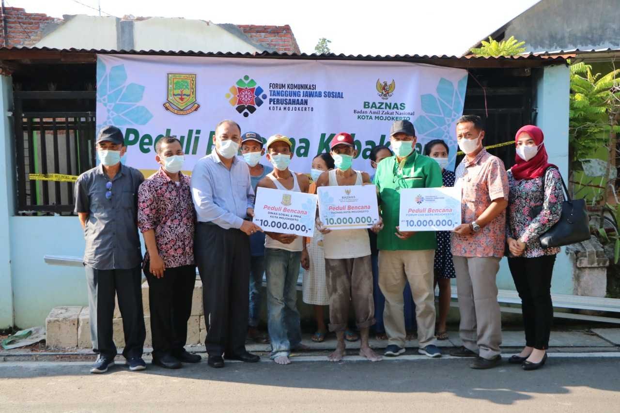 Peduli Sesama, Ning Ita Bantu Korban Kebakaran