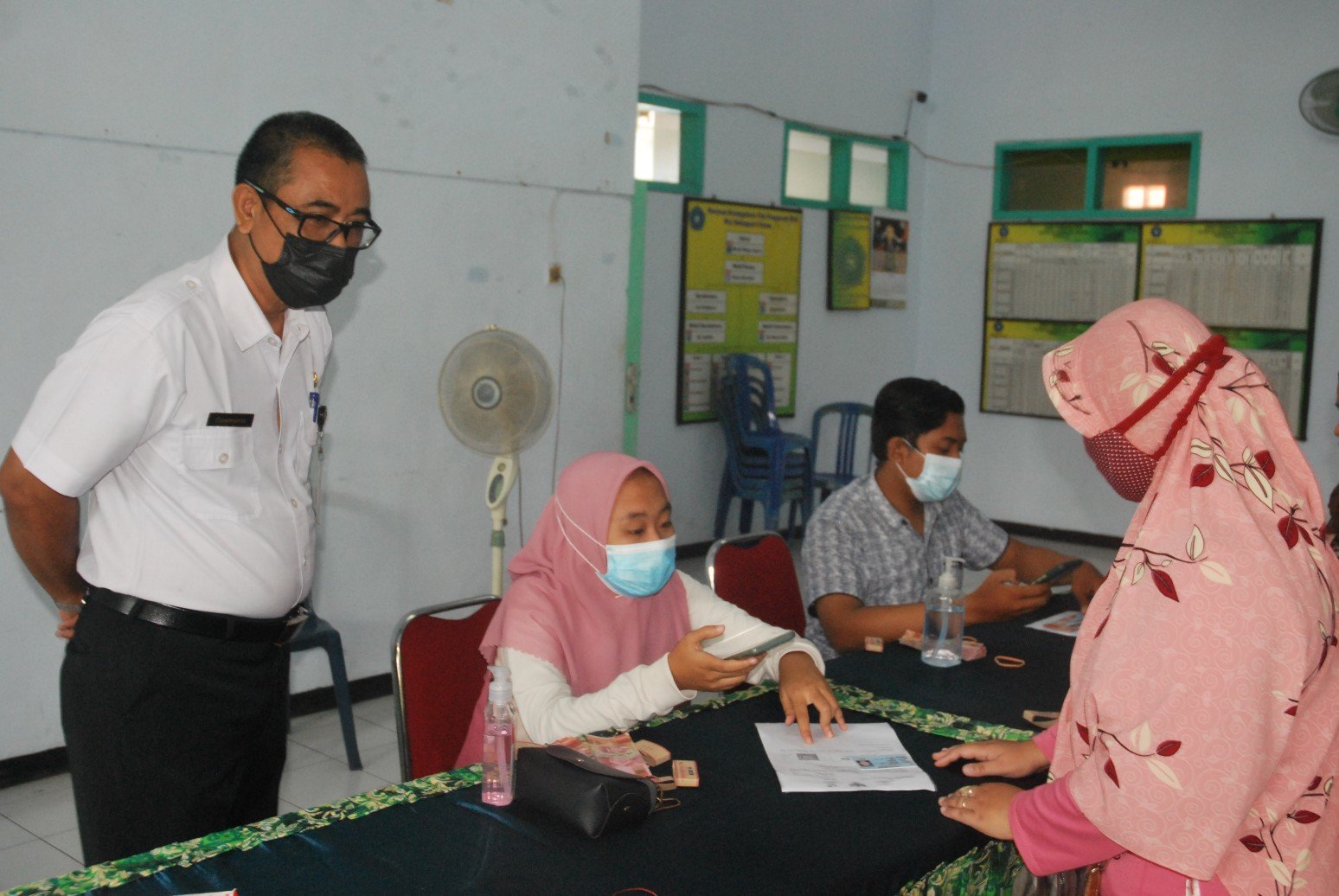 Lurah Balongsari: Total Ada 692 Penerima BST Hari ini