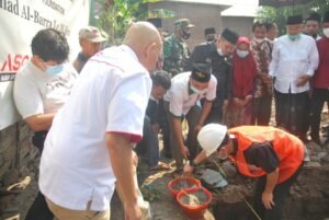 ASC Foundation Bangunkan Rumah Bu Ninik yang Sebelumnya Hangus Terbakar