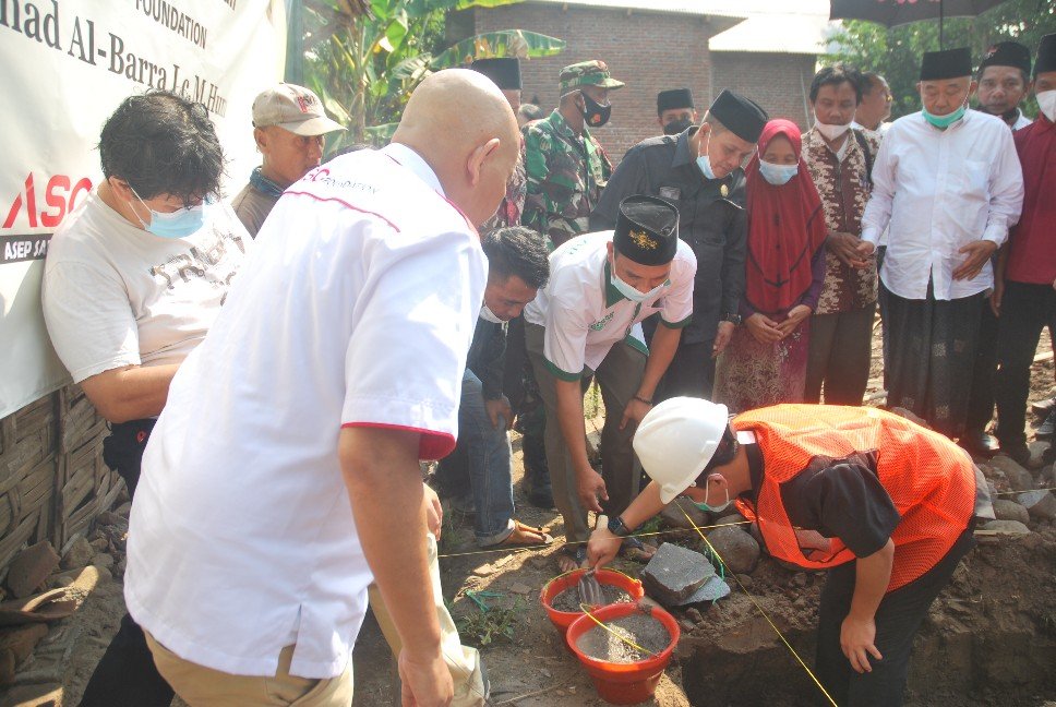 ASC Foundation Bangunkan Rumah Bu Ninik yang Sebelumnya Hangus Terbakar