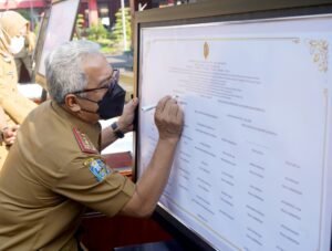 Deklarasi Anti Korupsi dan Penandatanganan Pakta Integritas ASN Setda Kab. Mojokerto