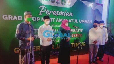 Resmikan Grab OPOP Mart Amanatul Ummah, KH. Asep Berharap Driver Grab Bisa Jadi Pengusaha