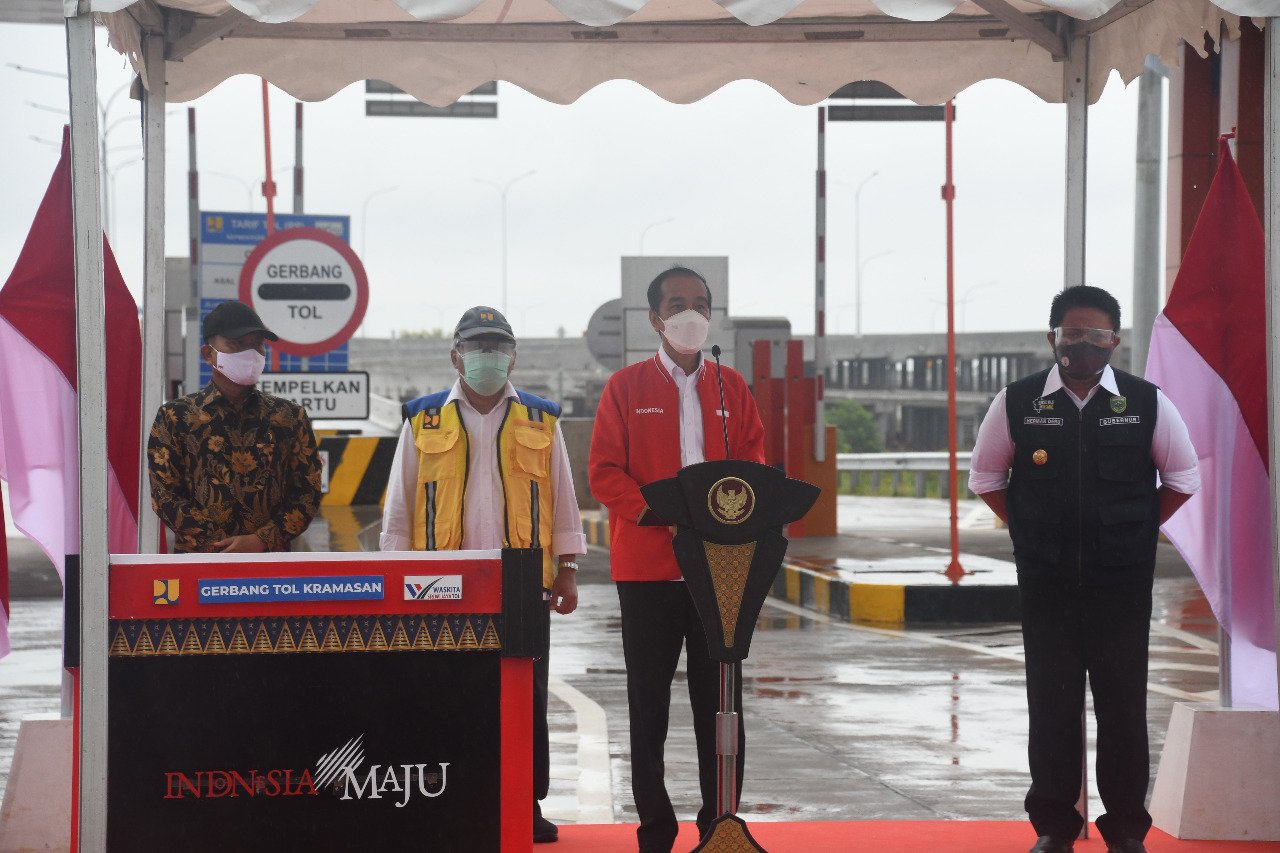 Kapolda Sumsel dan Forkompimda Sumsel Sambut Presiden Jokowi Kunker Ke Palembang