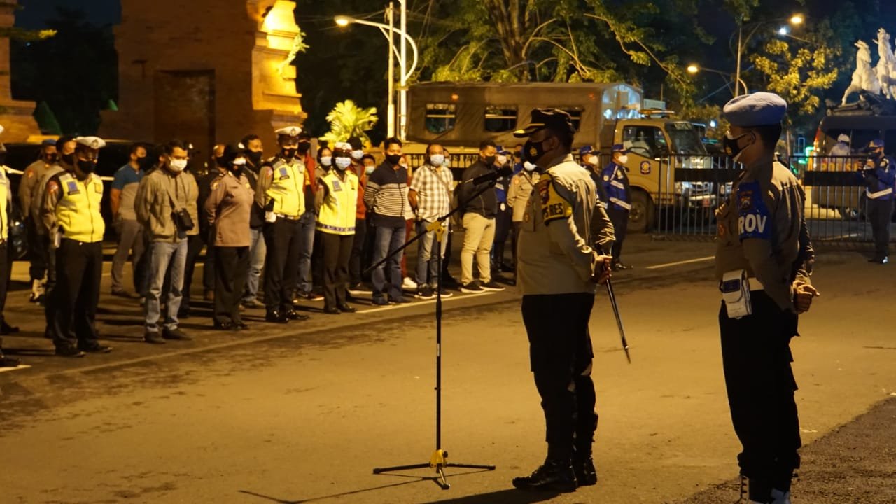 Meskipun PPKM Telah Berakhir, Kapolresta Mojokerto Tetap Pimpin Operasi Yustisi