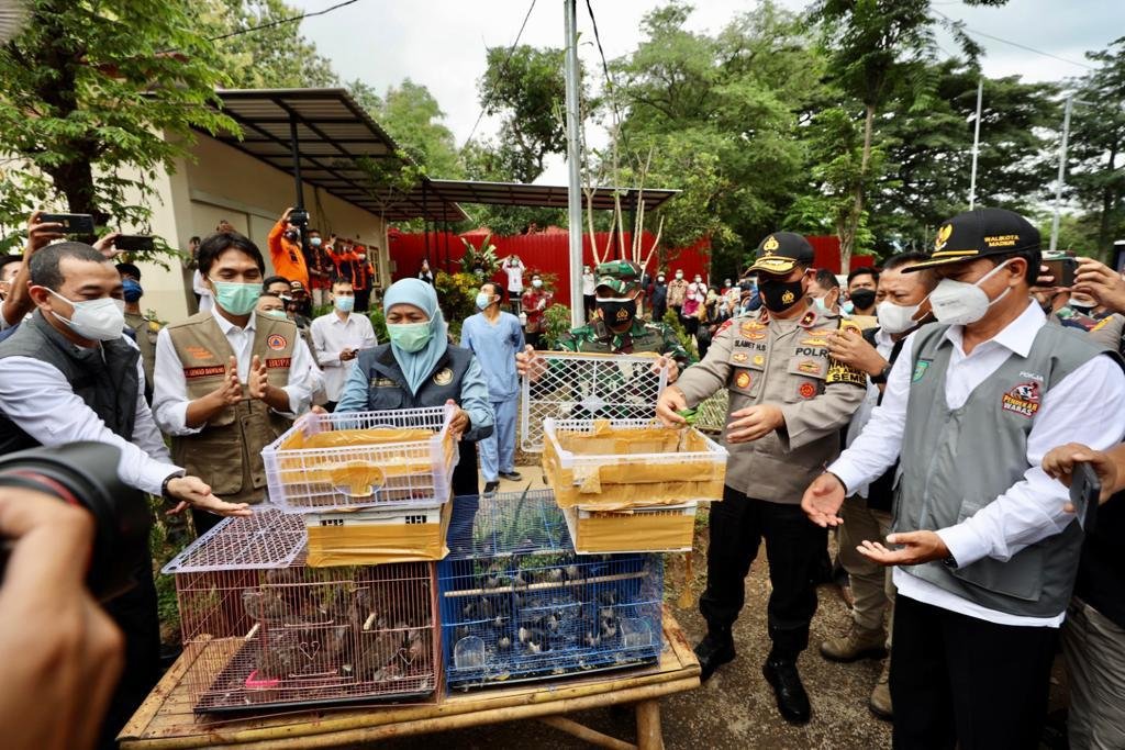 Wakapolda Jatim dan Kasdam V/Brawijaya Dampingi Gubernur Jatim Resmikan RS Lapangan Di Madiun