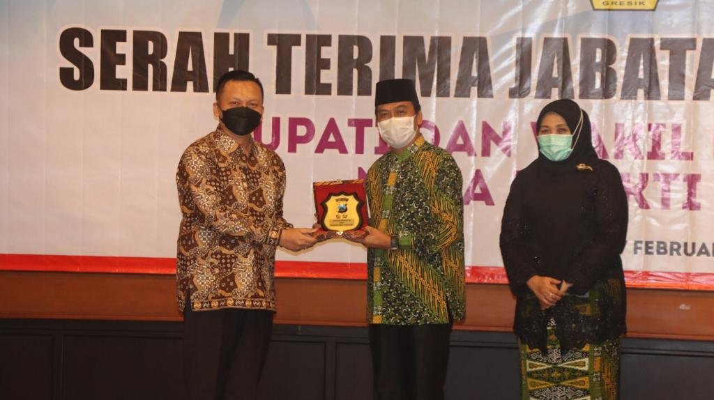 Kapolres Gresik Hadiri Acara Serah Terima Jabatan dan Pelepasan Bupati dan Wakil Bupati Gresik